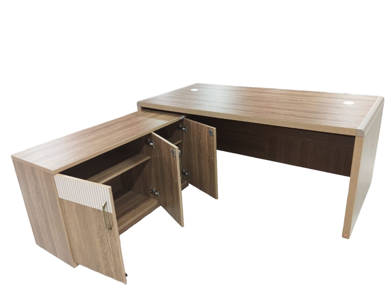 DIRECTOR TABLE REPUTE 1800L - 6 Feet